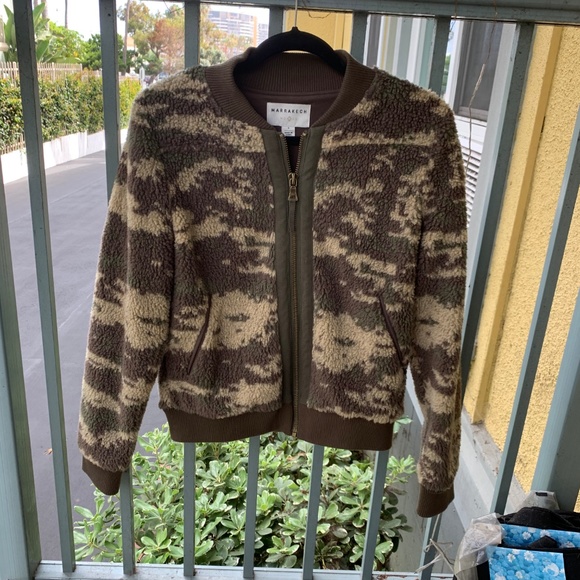 Anthropologie Camo Sherpa Bomber Jacket - Picture 4 of 4